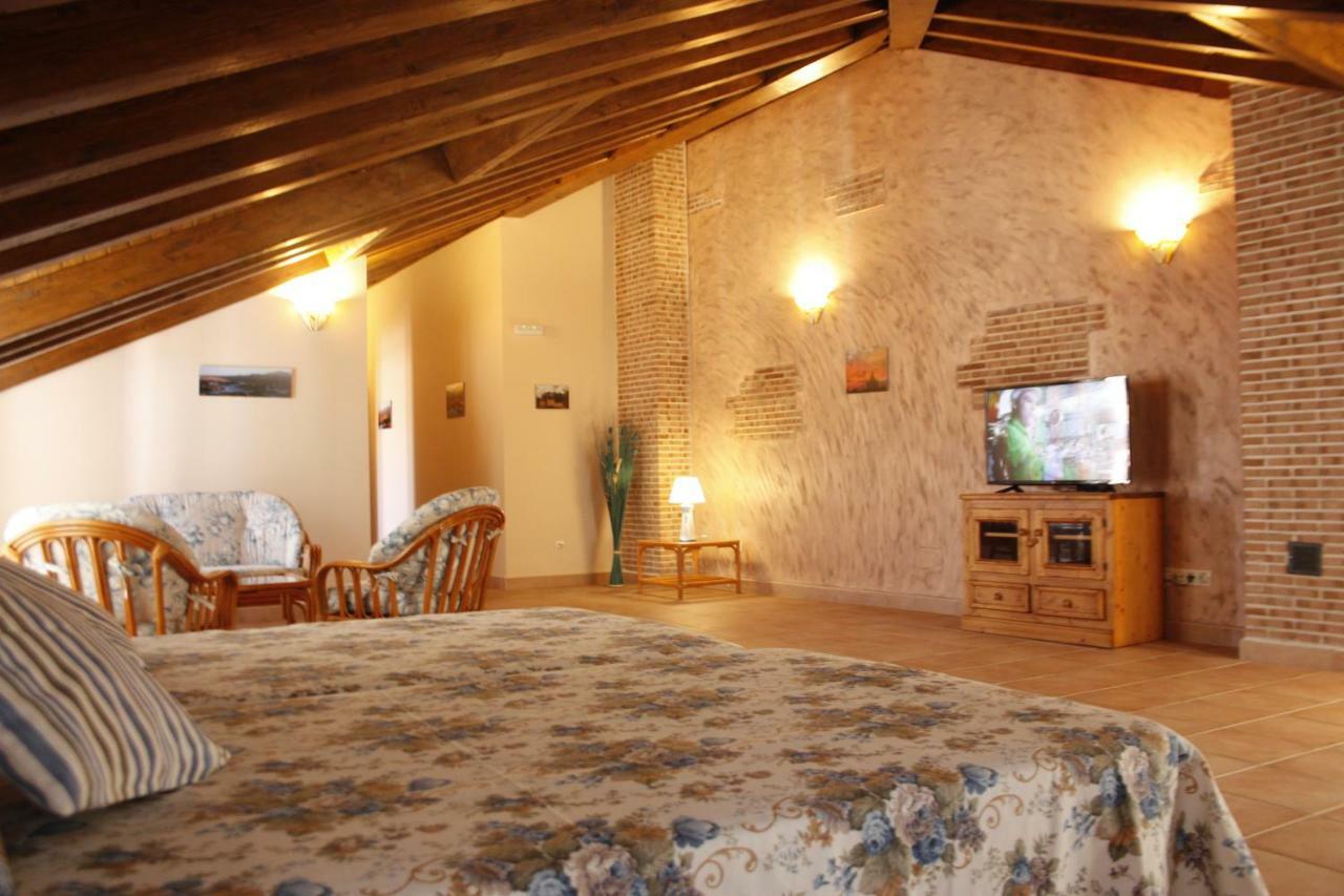 Casa Rural La Fragua กวาดาลิกซ์ เด ลา เซียรา ภายนอก รูปภาพ
